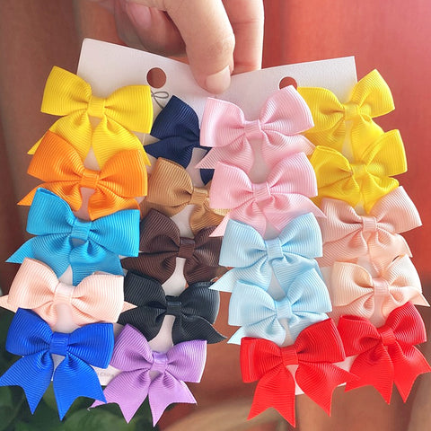 Handmade Bows Baby/Girls hair accessories Handmade Bows Baby/Girls hair accessories